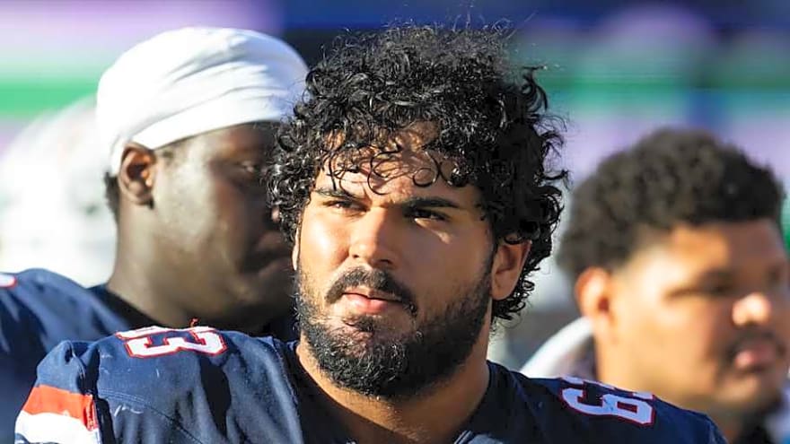 Arizona's Doost Details Makings of a Great Offensive Line