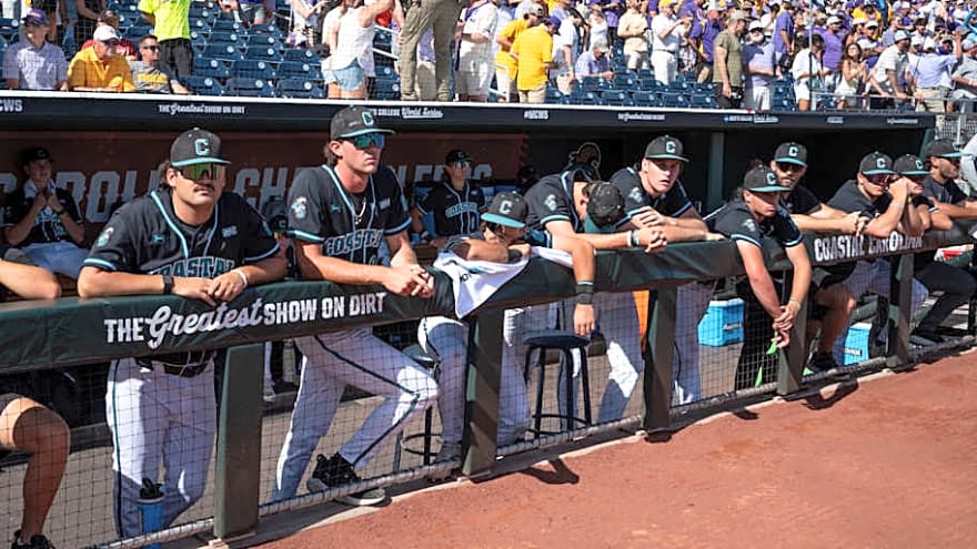 Preview: No. 3 Texas Longhorns vs No. 9 Coastal Carolina