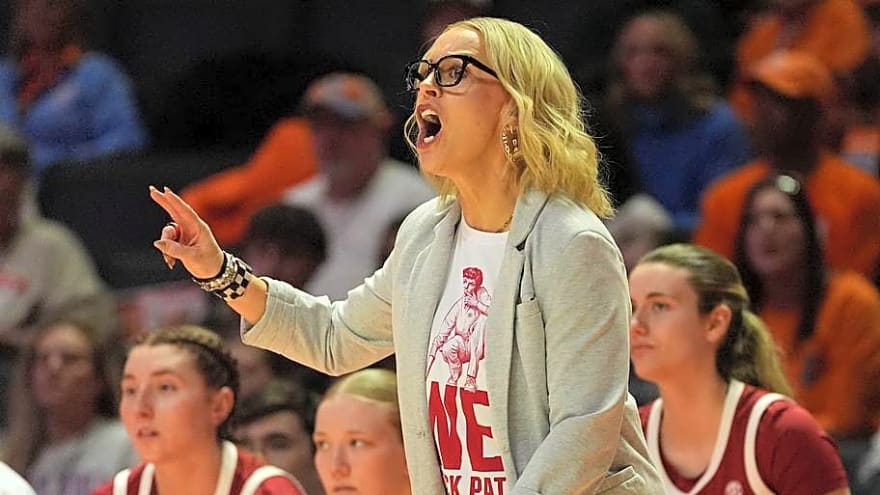 Musick's Fiery Locker Room Speech A Warning To Hogs To Not Take Anyone Lightly