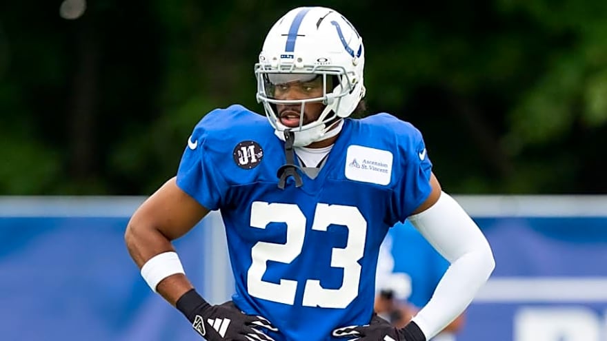 3 Colts Trade Scenarios Featuring a Kenny Moore Exit