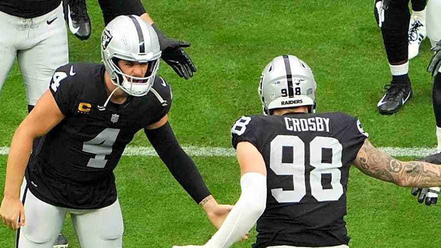 Derek Carr Takes Strong Stance on Raiders' Maxx Crosby Divide
