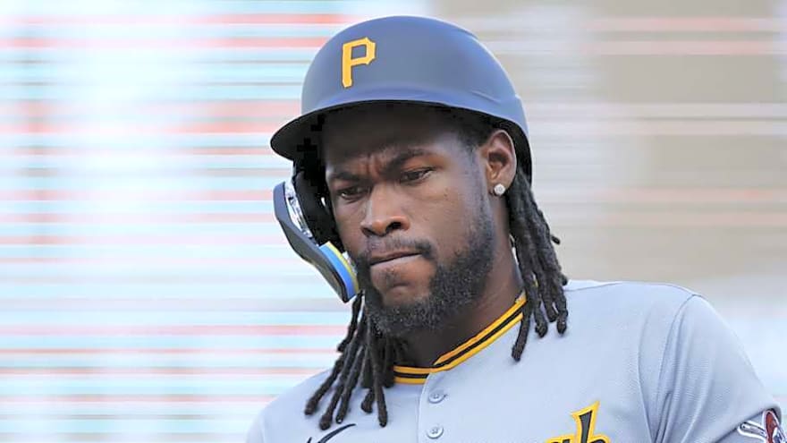 Pirates Offense Lifeless in Shutout Loss to Reds