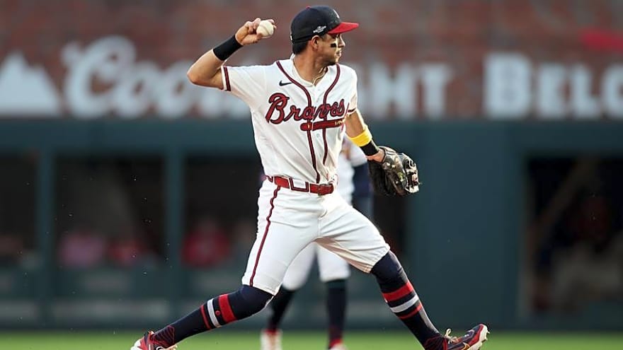 Red Sox Should Avoid Mauricio Dubon, Despite Insider's Link