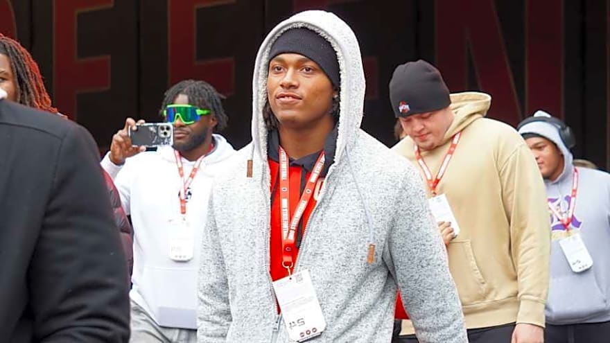 Oregon Ducks Battling SEC Powerhouses For Five-Star Recruit Tyler Atkinson