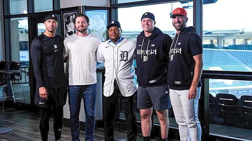 Former Astros Teammates Reunite Together in Tigers Uniforms