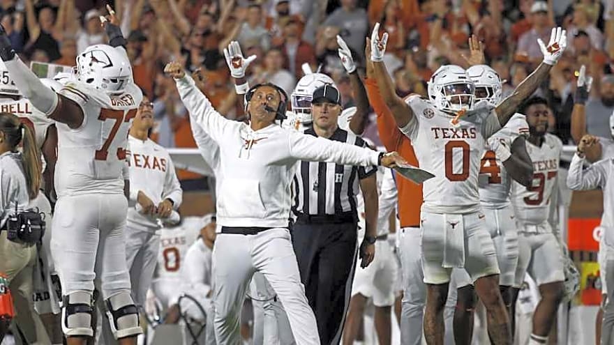 Standout 2027 WR Includes the Texas Longhorns in Final 8 Programs