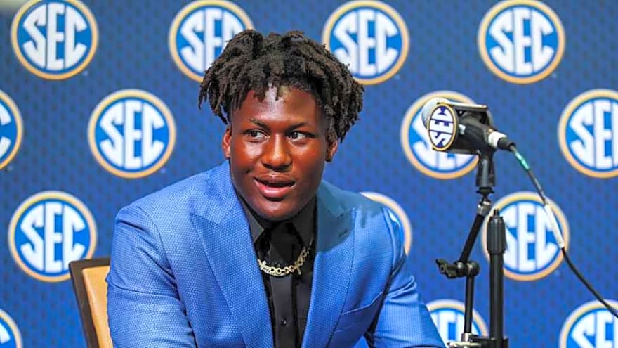 Texas Longhorns Star Anthony Hill Reveals Key to Out-of-State Recruiting Success