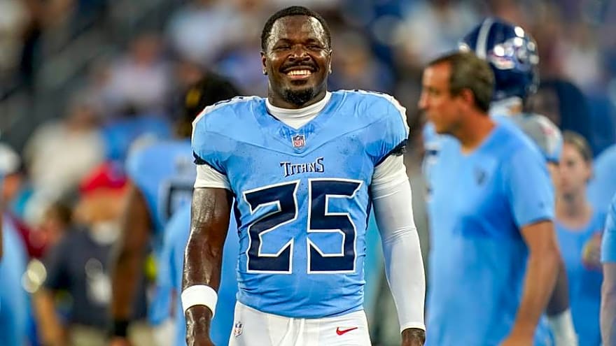 Chicago Bears Sign Veteran DB, Place Another on Injured Reserve