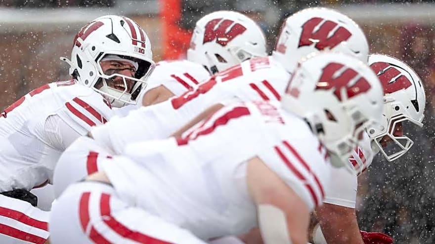 Wisconsin Badgers' most underrated offensive players entering spring practice