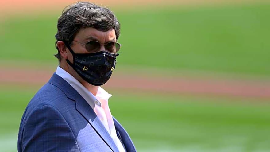 Pirates Fans Fly Plane Demanding Team Sale at College GameDay