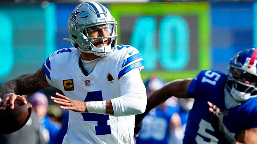 Cowboys PFF Grades Highlight Dak Prescott's Superhero Effort in 2025