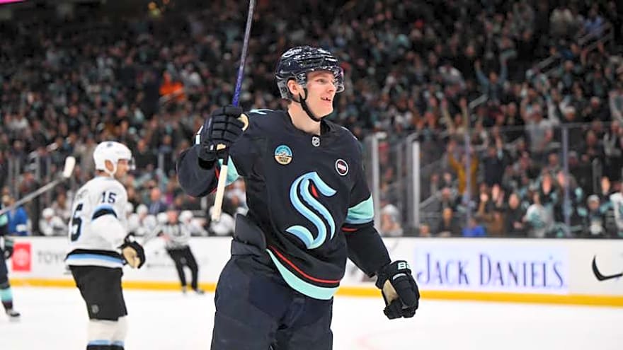 Kraken&#39;s Kaapo Kakko Could Make Season Debut Against Former Team