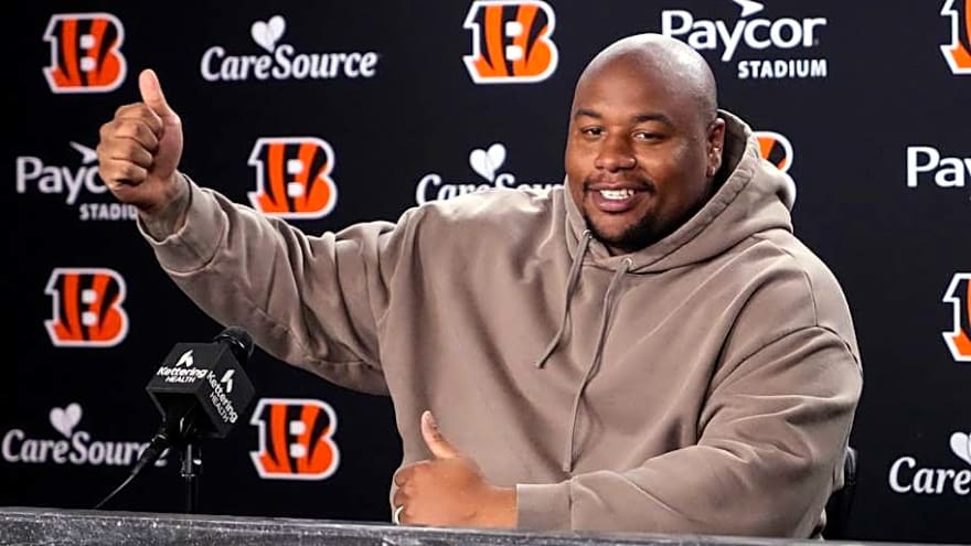 Bengals Offensive Linemen Weigh in on 'Generational,' Nightmare Opponent Turned Teammate in Dexter Lawrence