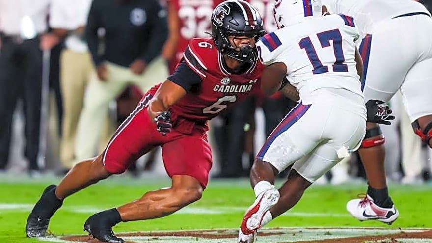 LSU Football Pursuing Elite Assistant Coach That Could Bring a Five-Star Weapon