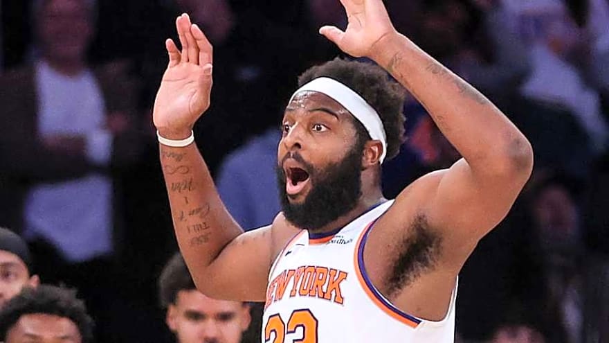 Knicks' Mitchell Robinson Hilariously Trolls 76ers Fans