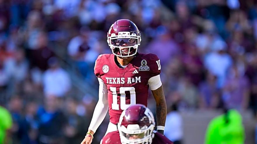 Analyst Names Texas A&M Playoff Contenders, Yet Names Two Worrying Concerns
