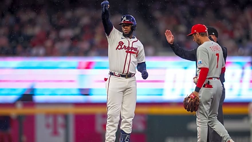 Phillies Bench Candidate De La Cruz Looking to Move Past Bad Vibes of 2025