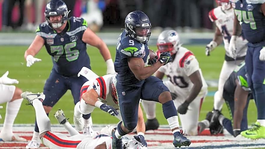 Seahawks Signing Rashid Shaheed Over Kenneth Walker III Shakes Up Offense