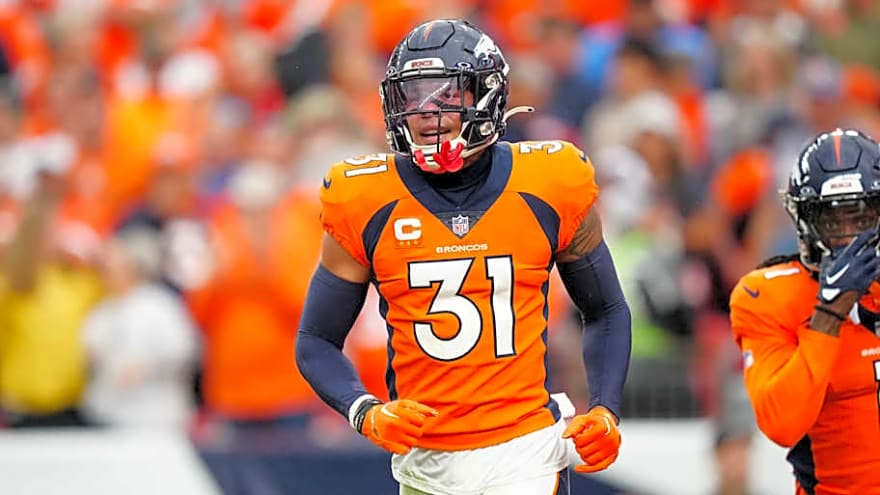 Should the Raiders Pursue Former Divisional Rival?