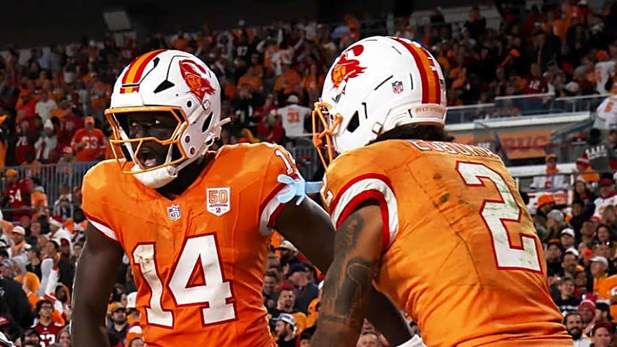 Buccaneers somehow still on top of NFC South after Week 15 disaster