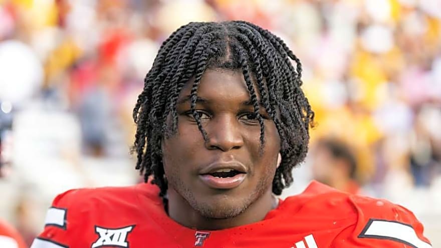 Commanders add one of the best pass rushers in college football in latest mock draft