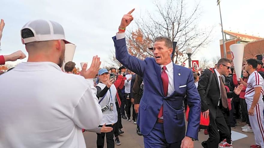 Oklahoma's Recruiting Weekend Earned Another Pledge From a Blue-Chip 2027 Player