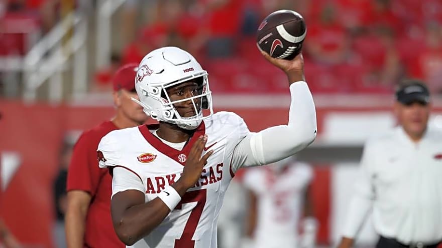 Khmori House Defends Struggling Arkansas QB KJ Jackson: 'I Think He'll Be Straight'