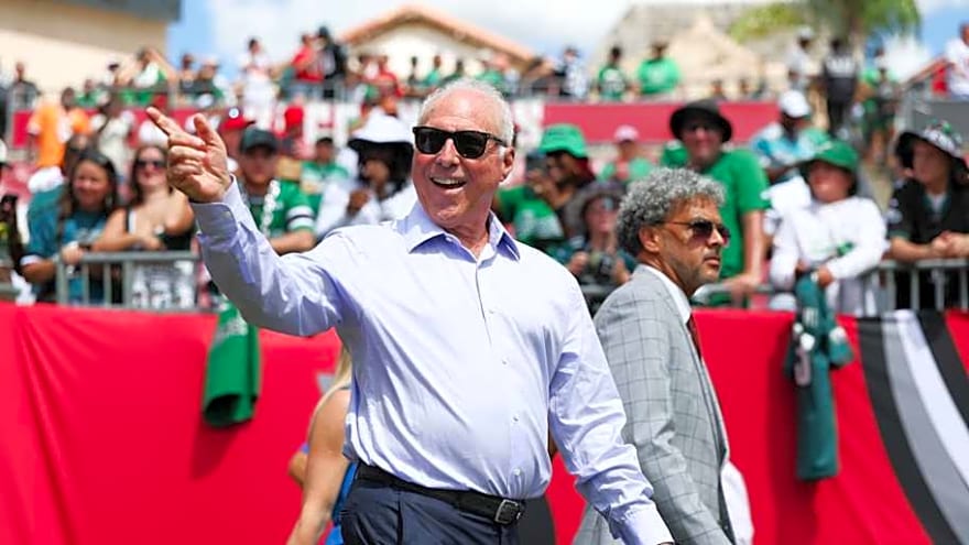 Jeffrey Lurie has no plans to step down from the Eagles any time soon