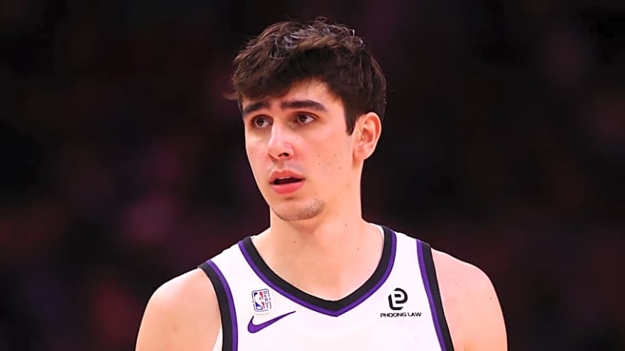 Why Kings Shouldn&#39;t Wait to Get Maxime Raynaud Into the Starting Lineup