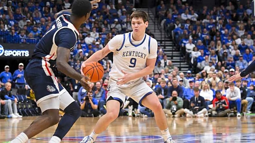 Mark Pope says Kentucky&#39;s offense looked &#39;paralyzed&#39; against Gonzaga