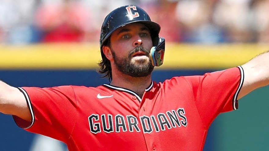 Austin Hedges Opens Up About His Drive to Become More Valuable at the Plate