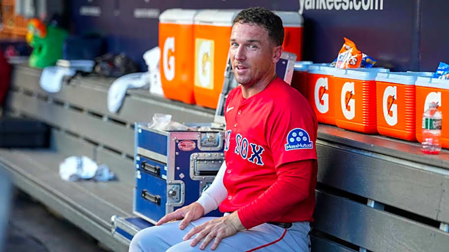 Alex Bregman 'Dark Horse' Suitor Is Red Sox Nightmare