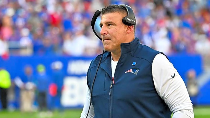 Patriots' Mike Vrabel Claps Back at Bills CB After Postgame Dig