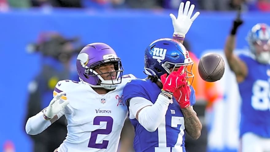 Vikings snap count analysis and notable PFF grades against Giants
