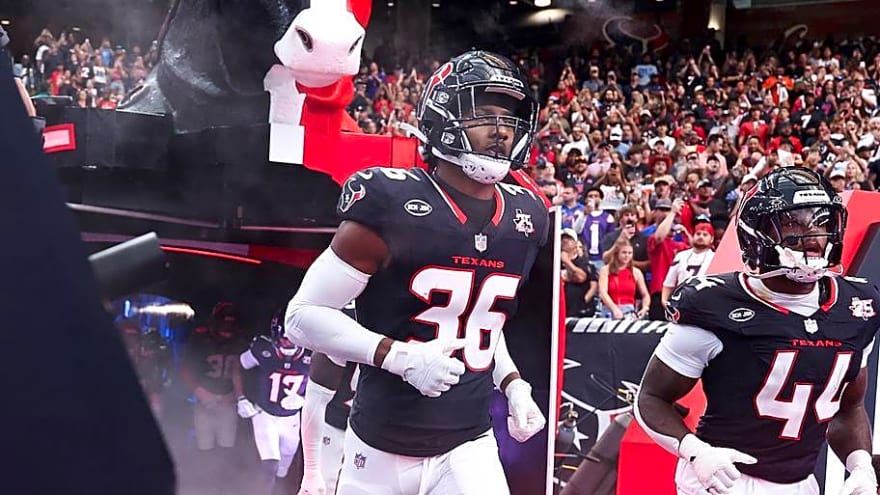Texans' Latest Practice Squad Elevation Could Be Sign of What's to Come