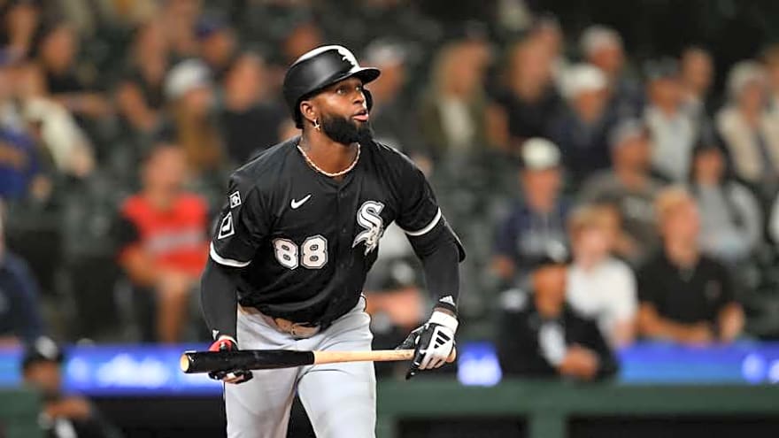 Mets showing interest in White Sox center fielder