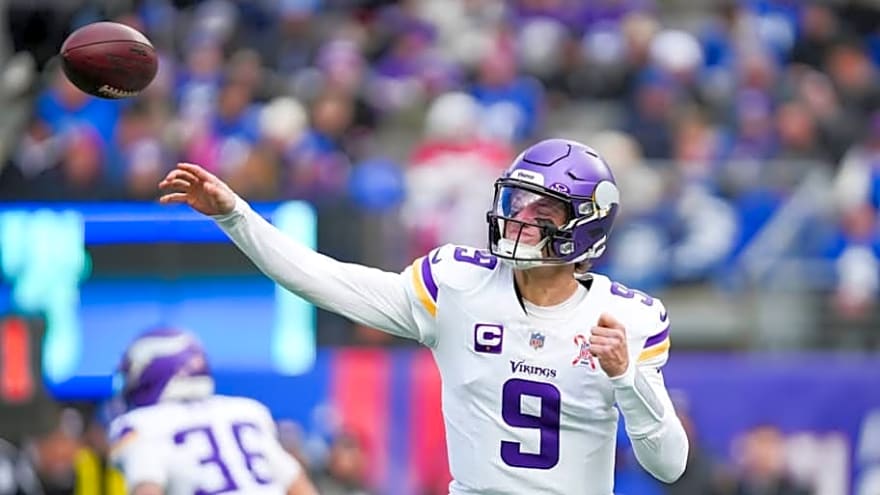 J.J. McCarthy to get MRI on right hand, status remains up in the air