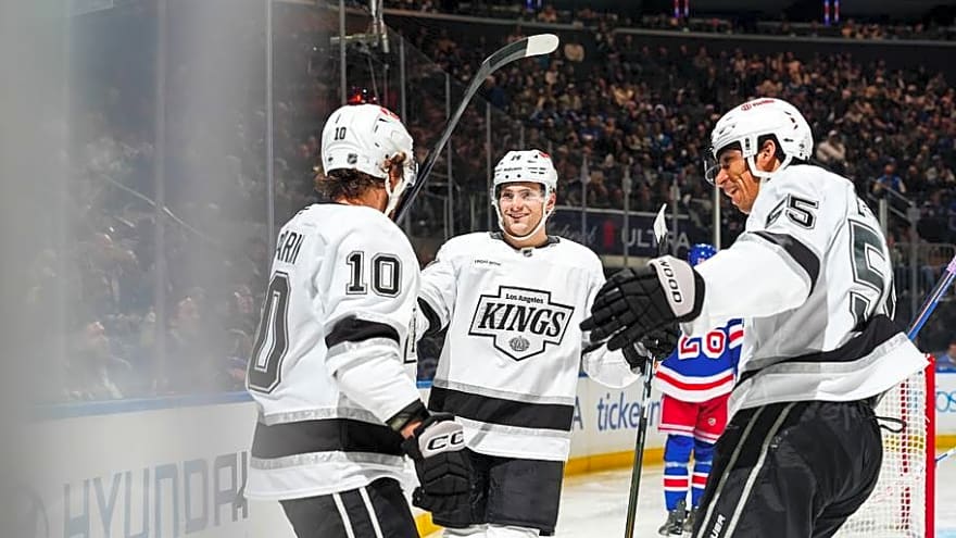 Kings' winning road trip ends with a frustrating reality check in Chicago