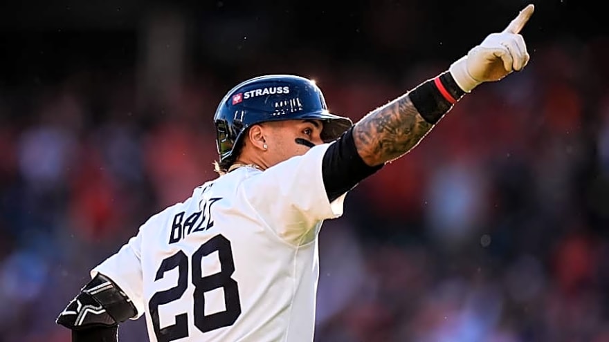 Tigers Star Javier Báez Opens Up About Missing World Baseball Classic