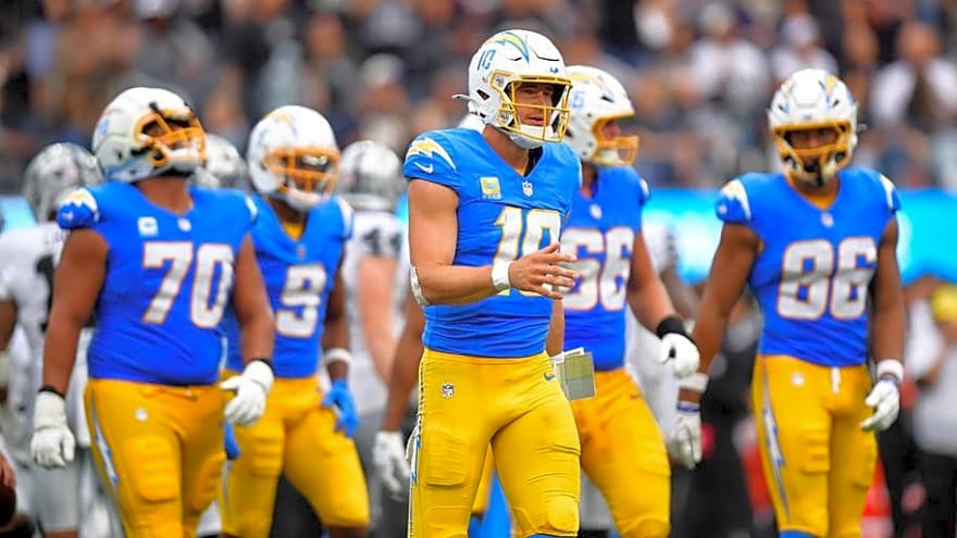 Grading Every Chargers Position Group After Week 2 Disappointment vs. Raiders