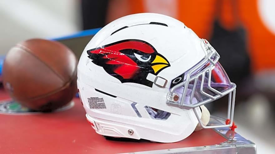 Cardinals Show Interest in 4 Free Agents Amid Injury Crisis