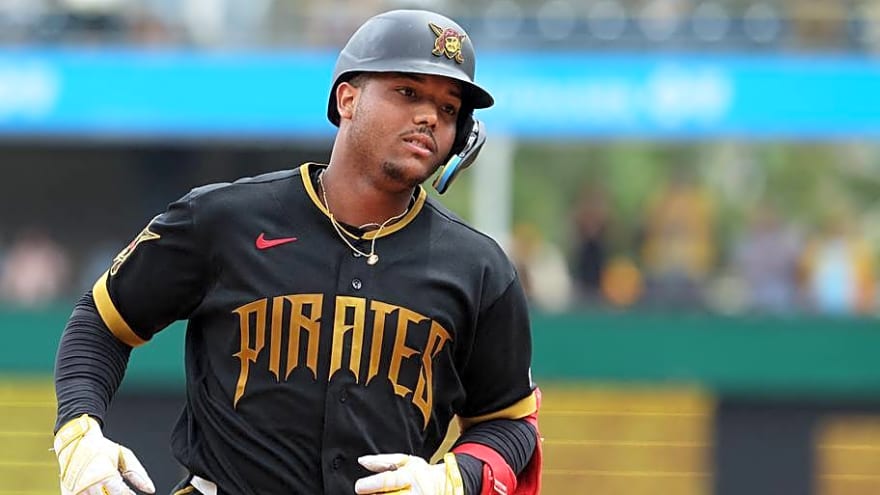 Pirates' Esmerlyn Valdez Makes MLB History in Doubleheader