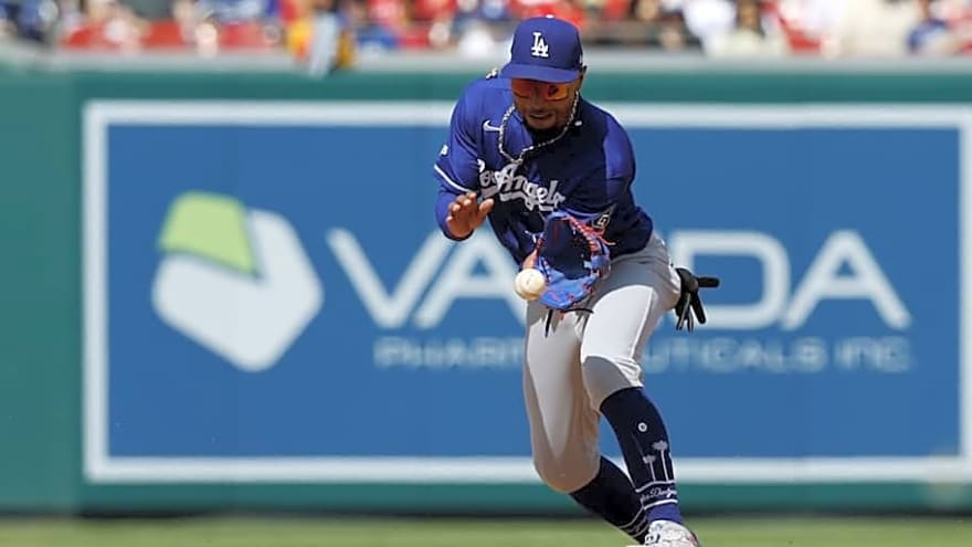 Dodgers' Mookie Betts Breaks Silence on Oblique Injury