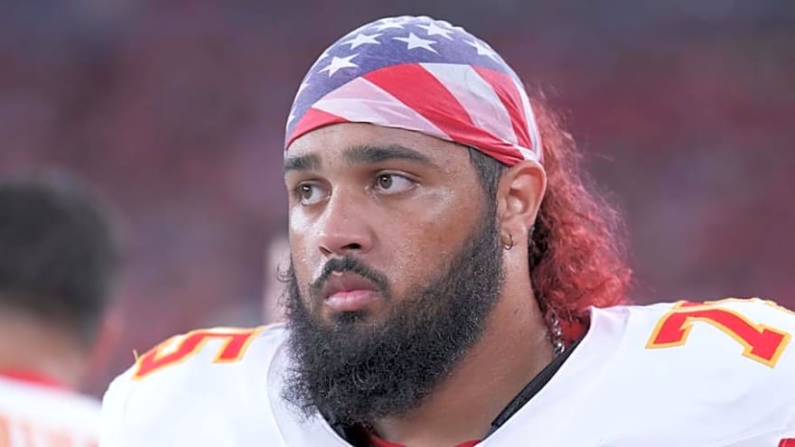 Packers Trade for Three-Time Super Bowl Champion Lineman With Famous Aunt