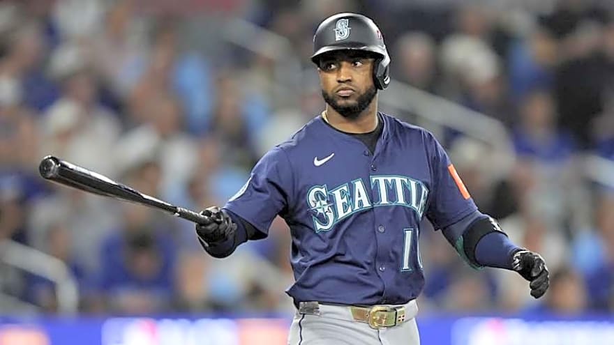 Mariners are optimistic that outfielders Raley and Robles can make a strong return from injury