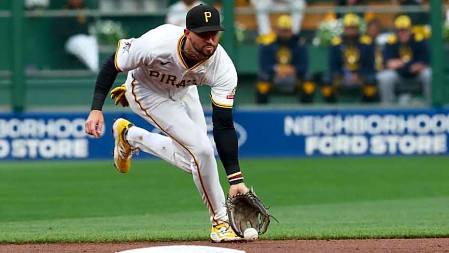 Pirates Give Defensive Infielder First Start Since Injury