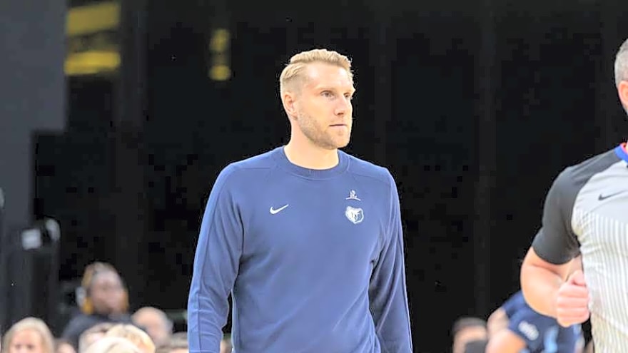 Grizzlies&#39; Tuomas Ilsalo Explains Difficulty of Facing Warriors