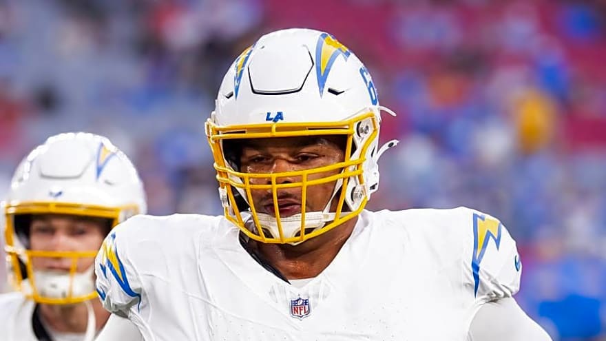 3 Observations on the Jaguars Signing Sam Mustipher, What It Means for Their OL