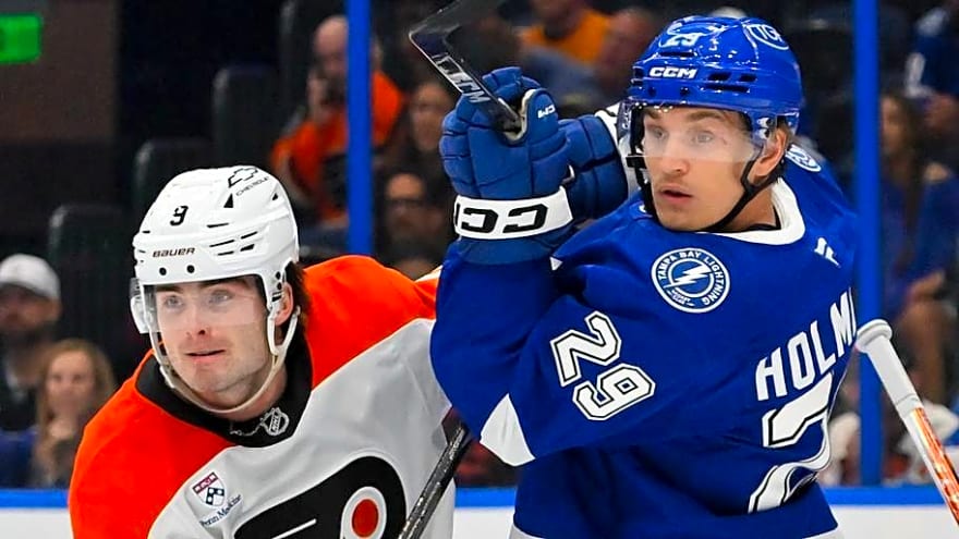 Lightning Show Fast, Aggressive Play in 4-1 Win Over Flyers