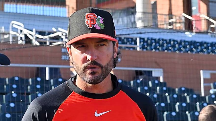 Giants Reveal Starting Lineup for Spring Training Opener Against Mariners